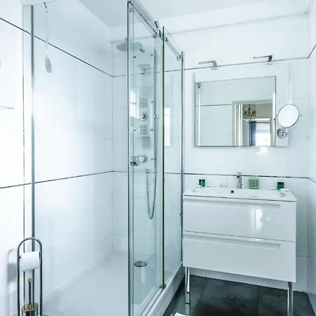 Amazing Apartment - 6 Guests - 5 Min From Gare De Lyon Parijs Buitenkant foto